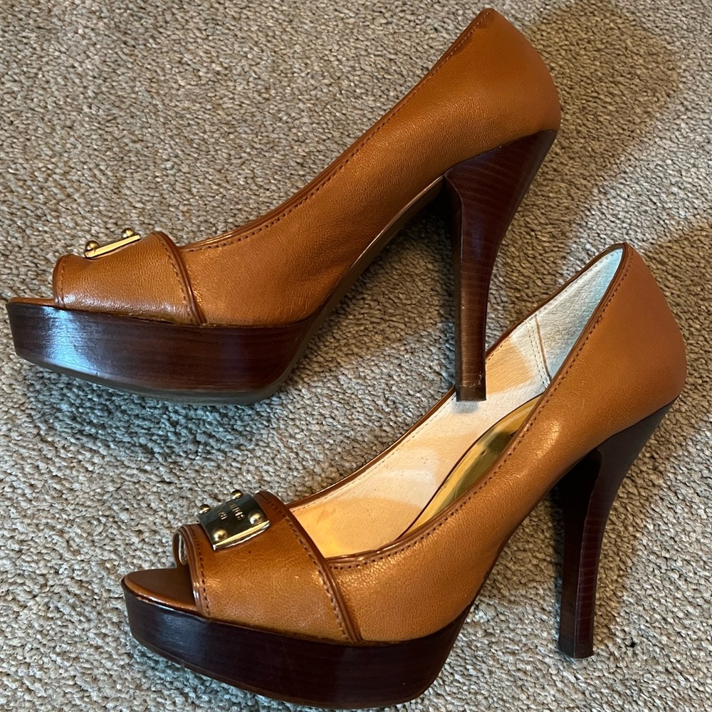 Michael Kors cognac heels - Picture 3 of 8